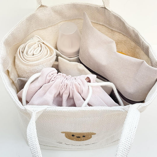 Bolsa Maternal Canvas Go Out Blanca con Compartimentos Interiores para Mamá y Bebé - Image 4