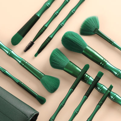 Set de 11 Brochas de Maquillaje con Mango de Bambú y Cerdas Suaves - Image 10