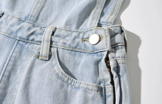 Shorts Denim Rotos con Tirantes para Mujer - Image 10