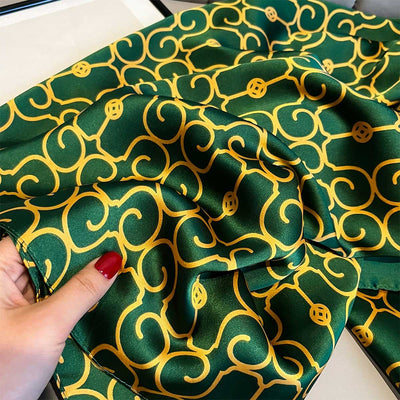 Chal Verde Versátil y Elegante - Image 15