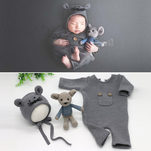 Conjunto Suave de 3 Piezas: Pijama Tejido, Gorro, Muñeca y Ratón - Image 12