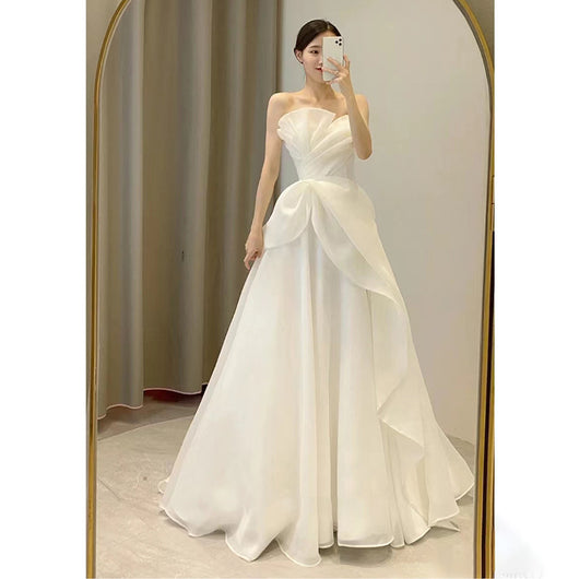 Falda de Tul Blanco Nupcial Elegante - Diseño Minimalista Chic - Image 16