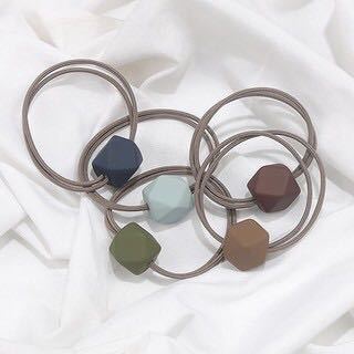 Banda Elástica para Cabello con Perlas Octagonales - Accesorio de Moda Temperamento Adulto - Image 9