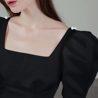 Vestido Negro Elegante Escote Cuadrado - Image 8