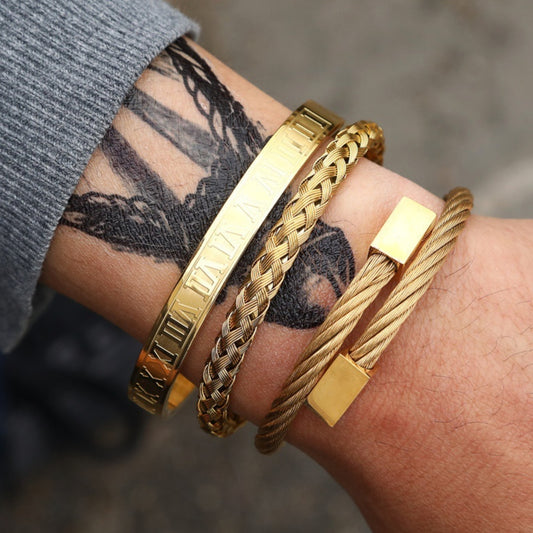 Pulsera de Acero Titanio Estilo Punk con Diseño Romano