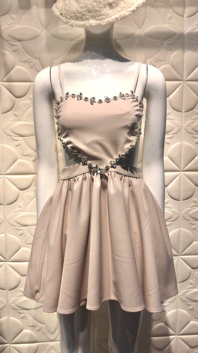 Vestido Sling con Diseño Love Elegante - Image 3