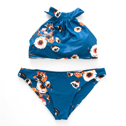 Traje de Baño Azul Estampado con Cuello Halter y Abertura - Image 3