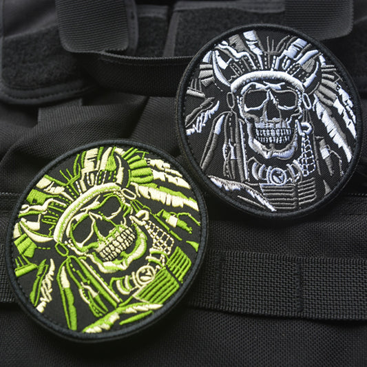 Parche Bordado Calavera Minimalista con Velcro