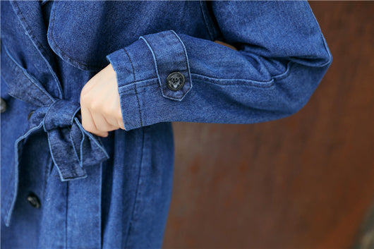 Chaqueta Cortavientos Casual para Mujer con Falda Denim Ajustada - Image 16