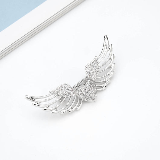 Broche de Alas de Ángel con Circonitas Engarzadas - Image 4