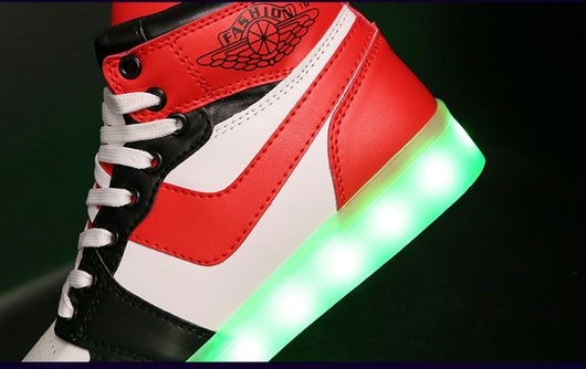 Zapatillas Deportivas LED Alto Perfil con Carga USB - Image 11