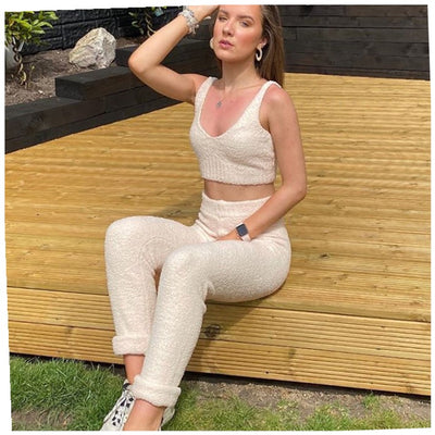 Conjunto de Chaleco V-Neck y Pantalón Elegante - Image 9