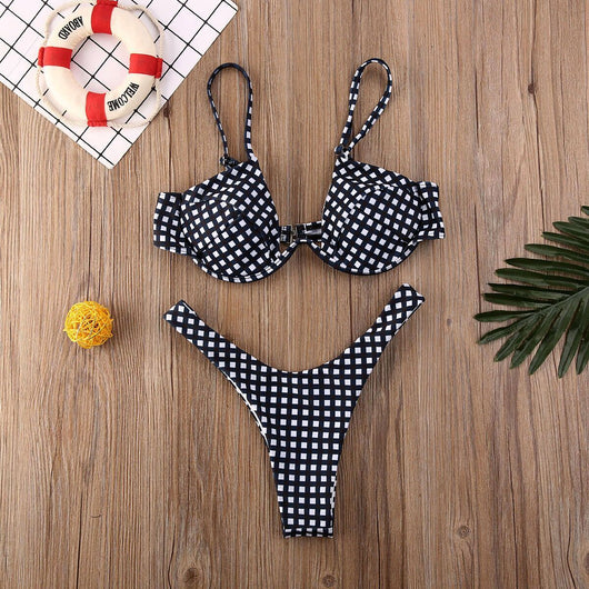 Black and white gingham bikini set with underwire bra top and high-cut thong bottom on a wooden surface. - Image 4