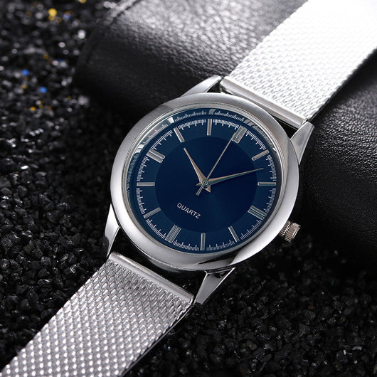 Reloj de Cuarzo con Correa de Malla - Image 4