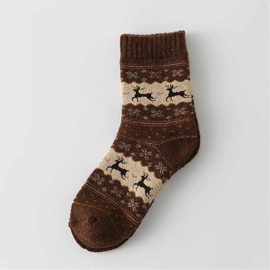 Cervatillo Navideño con Calcetines Cálidos - Image 3