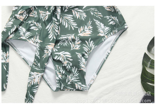 Traje de Baño Enterizo con Estampado de Hojas - Diseño Coreano Reductor - Image 6