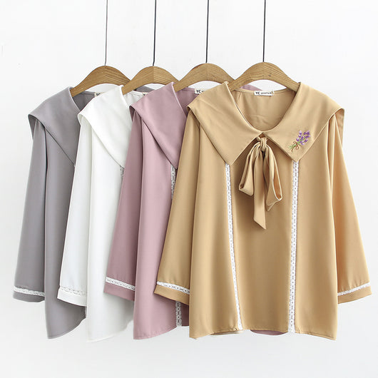 Blusa Talla Grande con Cuello Marino y Bordado Lavanda - Image 7