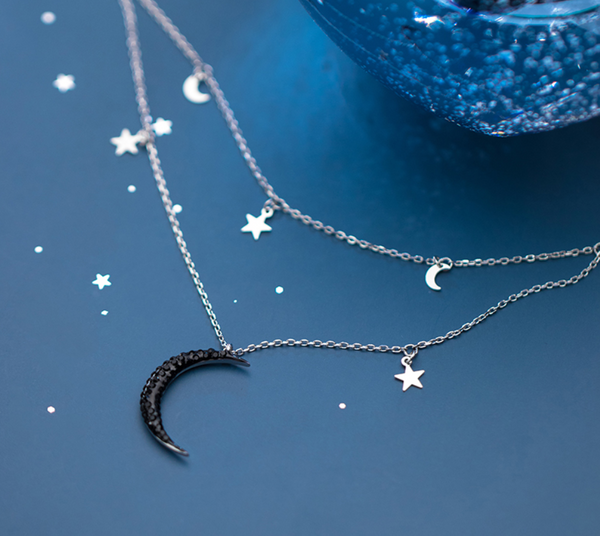 Cadena Clavícula Luna con Diamantes Negros
