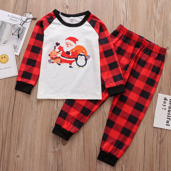 Pijama Familiar Navideño con Estampado de Santa Claus y Pantalón Cuadrillé