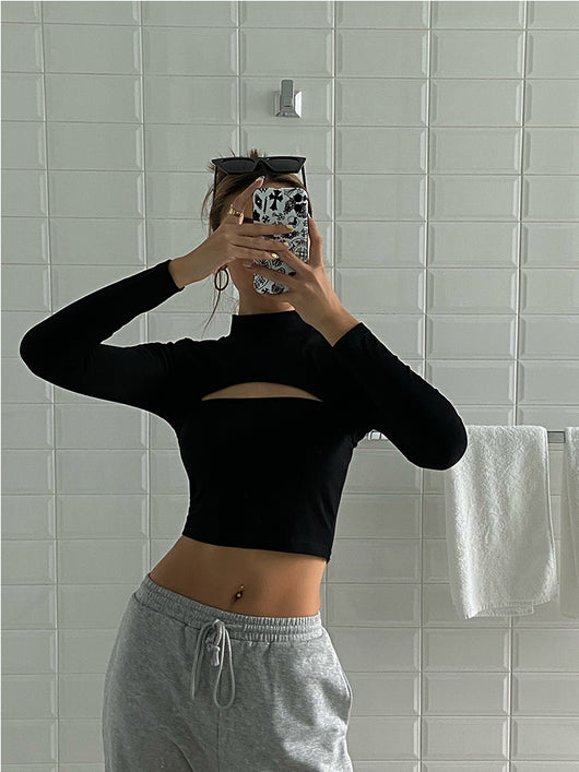 Blusa Corta con Cuello Alto - Image 9