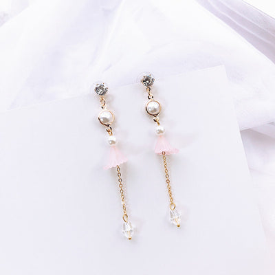 Aretes Coreanos Asimétricos con Flor de Perla y Moño - Image 55