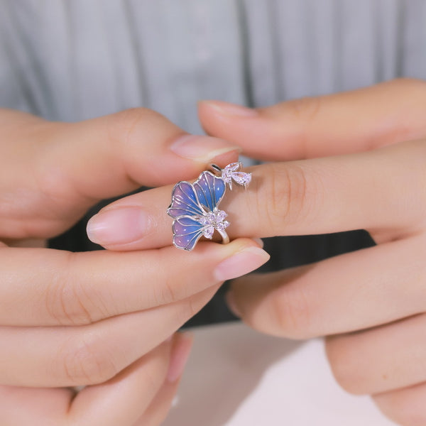 Anillo de Pétalos con Efecto Degradado Aceitoso