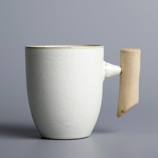 Taza de Cerámica Personalizada con Asa de Madera - Image 2