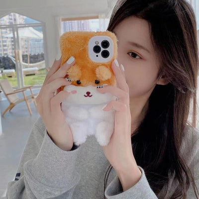 Funda Osito Peluche Compatible con Apple - Protección Suave para Otoño e Invierno - Image 3