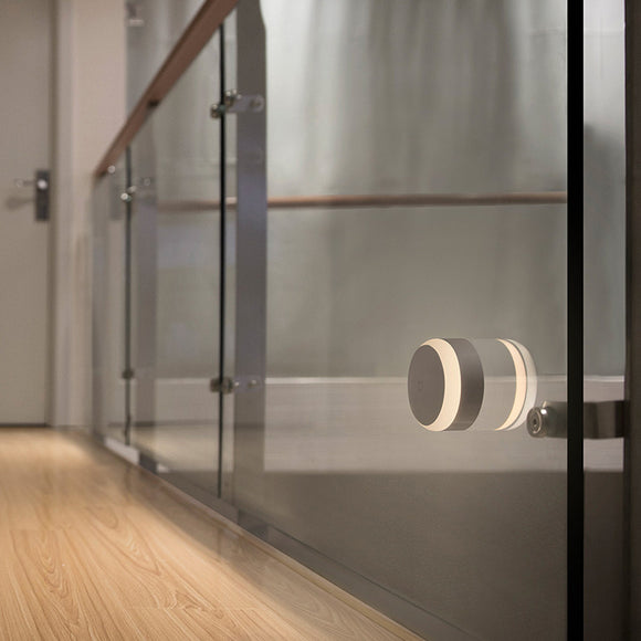 Luz Nocturna Inteligente con Sensor de Movimiento - Lámpara LED Ahorradora para Pasillos y Dormitorios