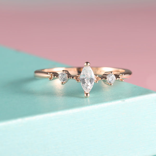 Anillo de Diamante Ojo de Caballo Chapado en Oro Rosado para Mujer