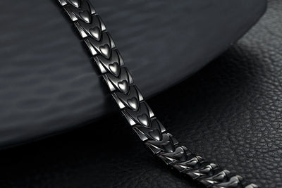 Pulsera Magnética de Corazón en Acero de Titanio - Image 4