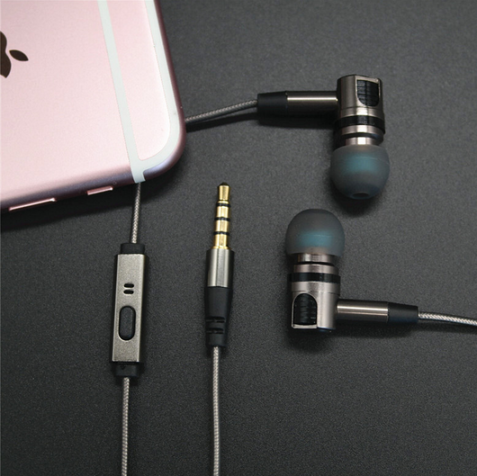 Auriculares Intrauriculares Metálicos con Cable Control y Micrófono Integrado - Image 3