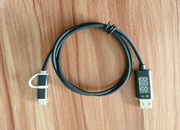 Cable de Carga 2 en 1 Micro USB y Type-C con Pantalla Digital de Voltaje