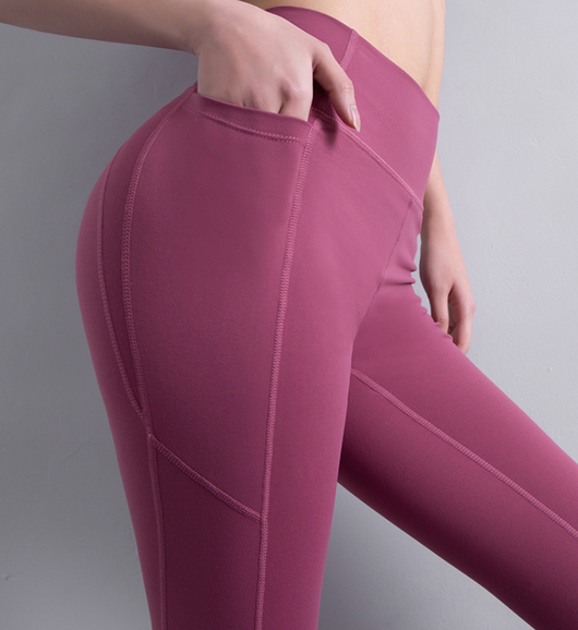 Pantalones deportivos con bolsillos funcionales - Image 3