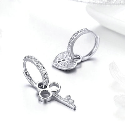 Aretes de Llave y Candado - Image 3