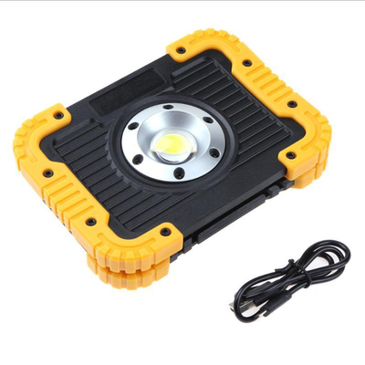 Linterna LED Recargable para Campamento - Image 5