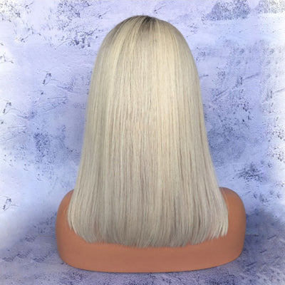 Peluca Corta Gris Plata - Estilo Moderno y Versátil - Image 3