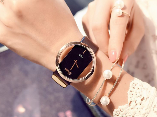 Reloj Hueco Elegante para Mujer - Image 3