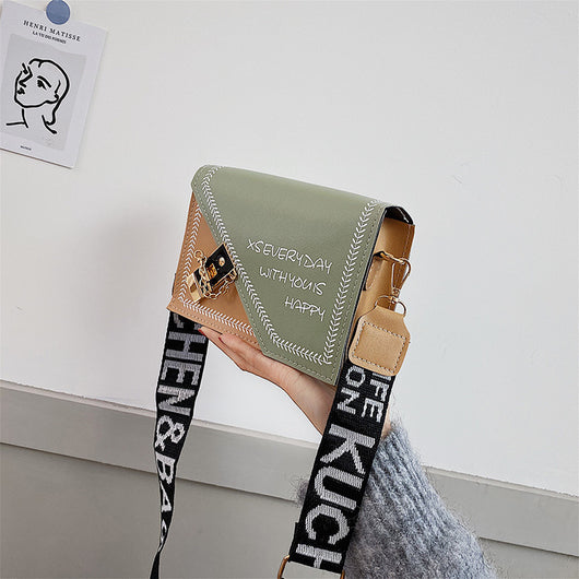 Bolso de Hombro con Correa Ancha y Letras - Image 11
