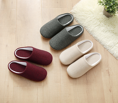 Pantuflas Cálidas de Algodón Negro para Hombre - Antideslizantes y Cómodas - Image 6