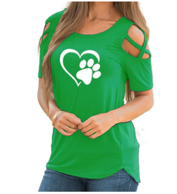 Playera Cuello Redondo con Estampado de Corazones - Image 11