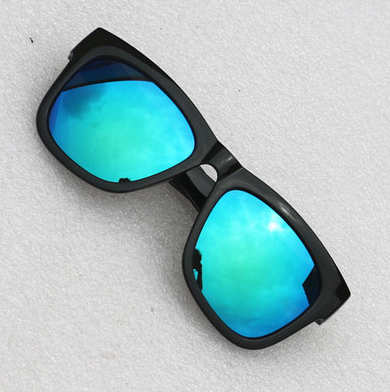 Gafas de Sol Retro con Cristales de Color Clásico - Image 6