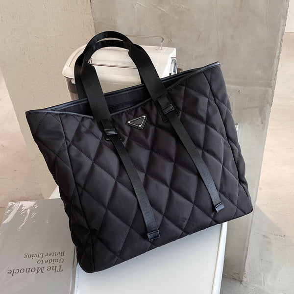 Bolso Grande de Nylon con Correa Simple