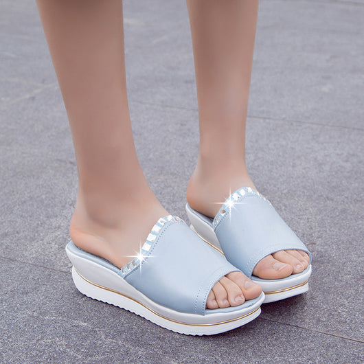 Sandalias de cuña para mujer - Image 9