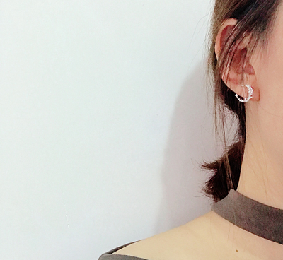 Aretes de Plata Sailor Moon con Circón Lunar - Diseño Elegante y Delicado - Image 6