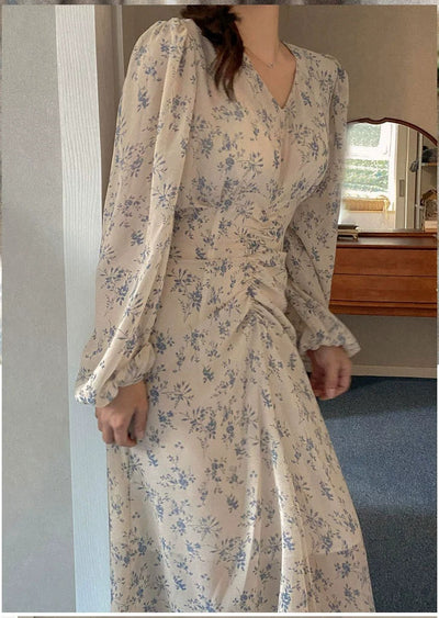 Vestido Largo de Chifón Estampado con Escote en V y Mangas Largas Fruncidas - Image 10
