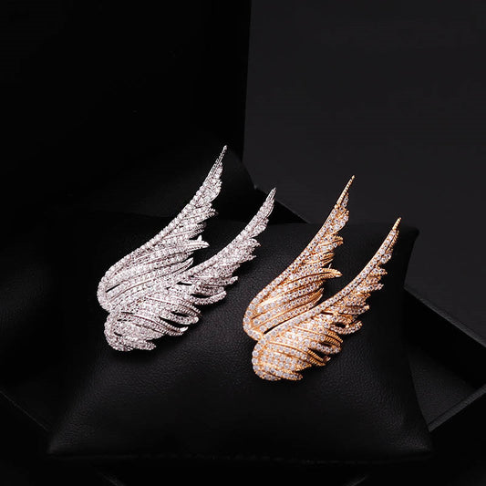 Broche Corsé con Alas de Ángel