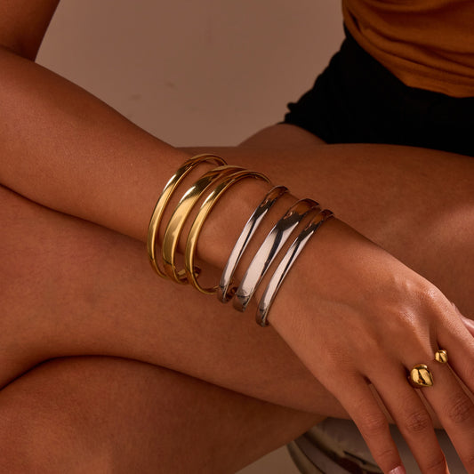 Pulsera de Acero Inoxidable con Apertura Ajustable - Image 2