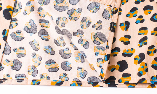 Camisa con Solapa Estampado Leopardo - Image 11