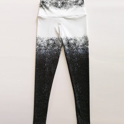 Leggins Deportivos con Degradado Digital Blanco y Negro - Image 4
